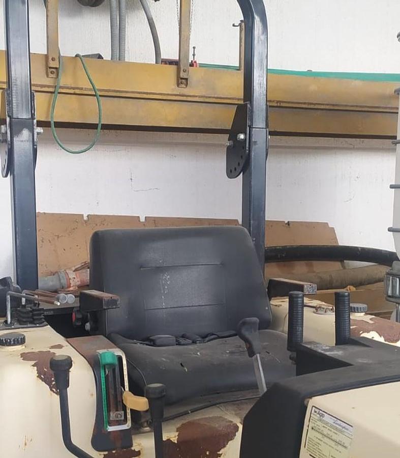 Used trattore cingolato 1997 Lamborghini 674/70 C