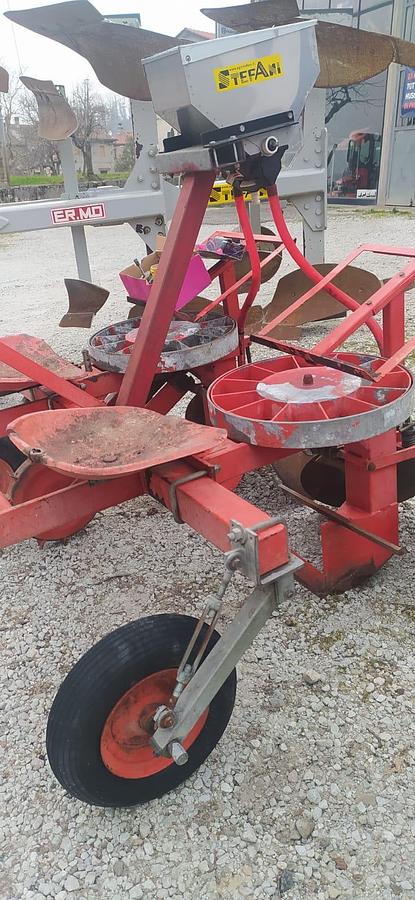 Used Piantapatate Carlotti a 2 file con microgranulatore