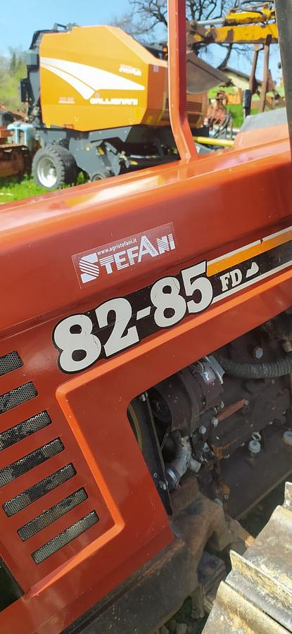 Usato Trattore cingolato New Holland 82 85 montagna