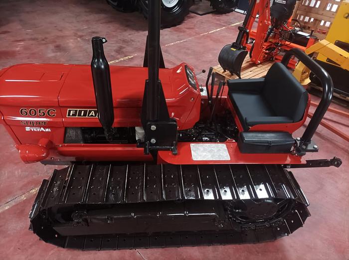 Usato Trattore Cingolato Fiat 605 C super Montagna 1980