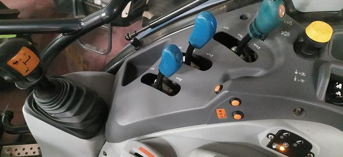 Usato 2016 New Holland T5.115 ELECTRO COMMAND