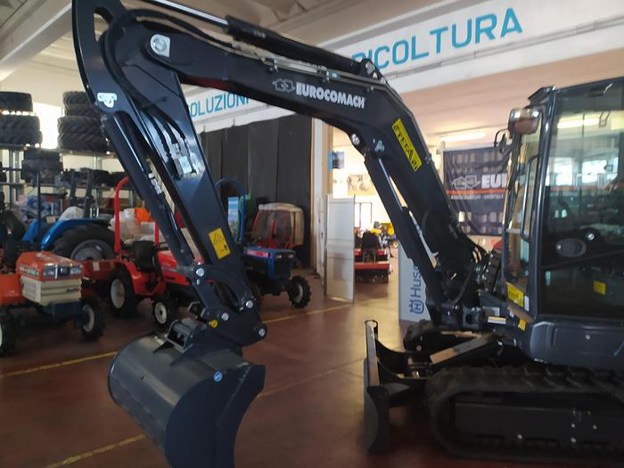 2022 Eurocomach 60 ZT cingoli in gomma