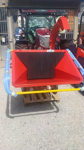 Usato Biotrituratore Professionalecon rullo idraulico Bio 230 Caravaggi