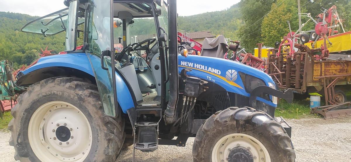 Used 2013 New Holland T5 115