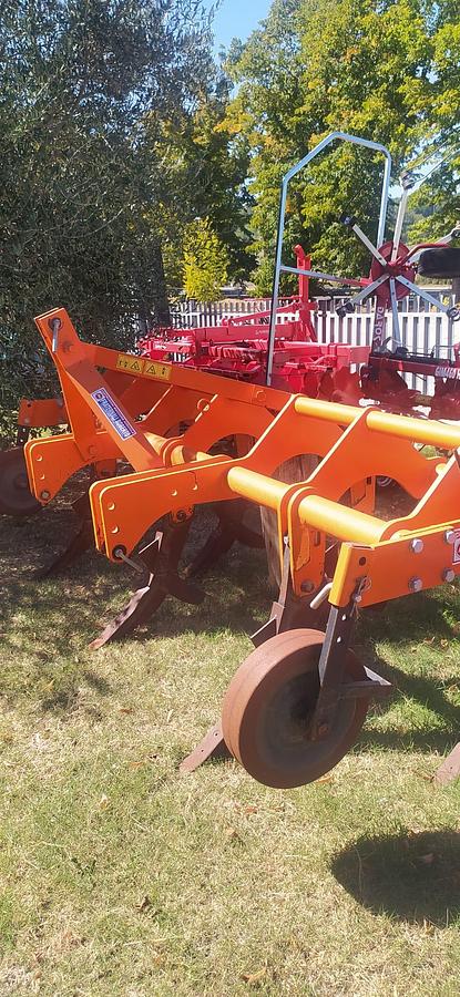 Used Ripuntatore a 7 vanghe Fraternali 300