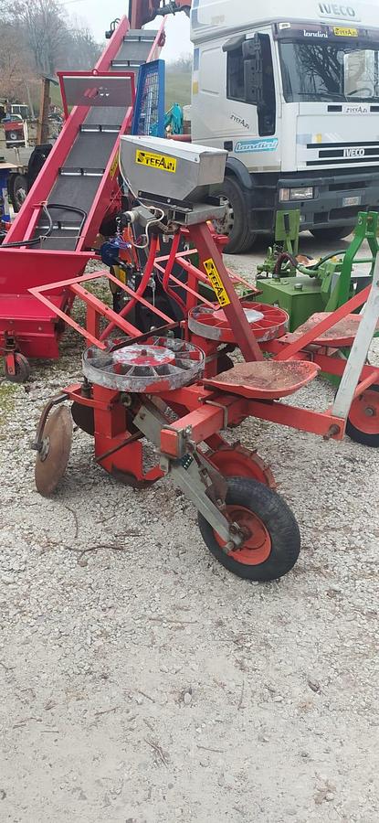 Used Piantapatate Carlotti a 2 file con microgranulatore