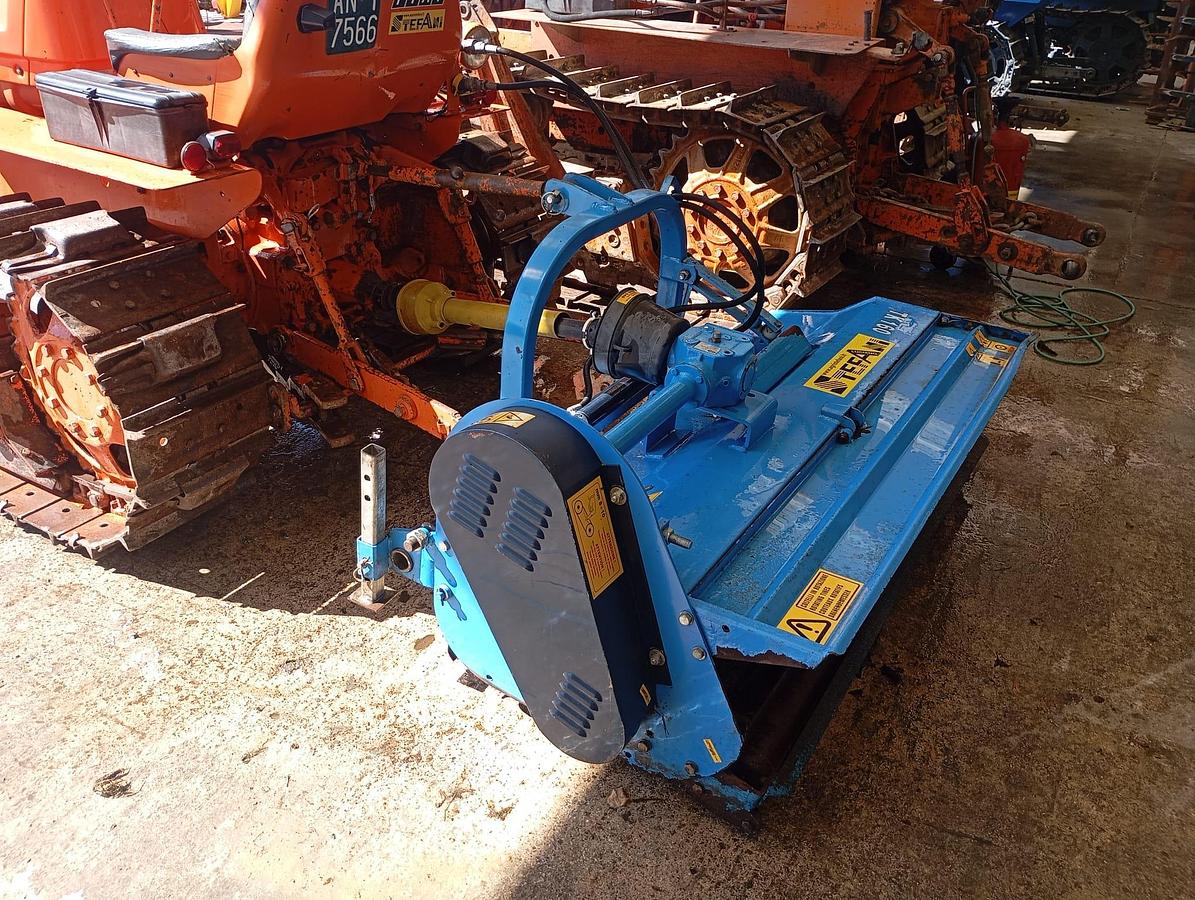 Used Trinciatrice Ubaldi TK 160 a coltelli