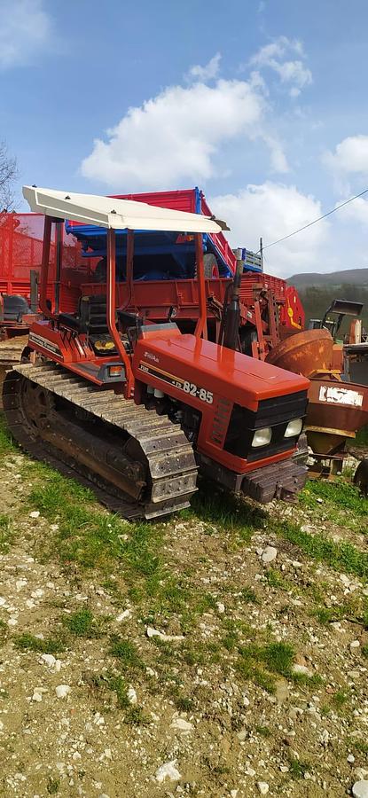 Usato Trattore cingolato New Holland 82 85 montagna