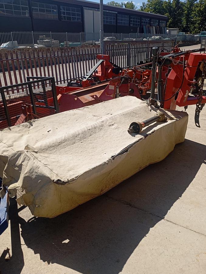 Used Falciatrice a dischi trinagolari kverneland CM 2400