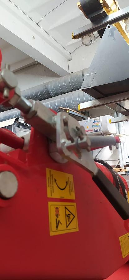 Falciacondizionatrice Marangon Pendolare 245 RCG con rulli in gomma