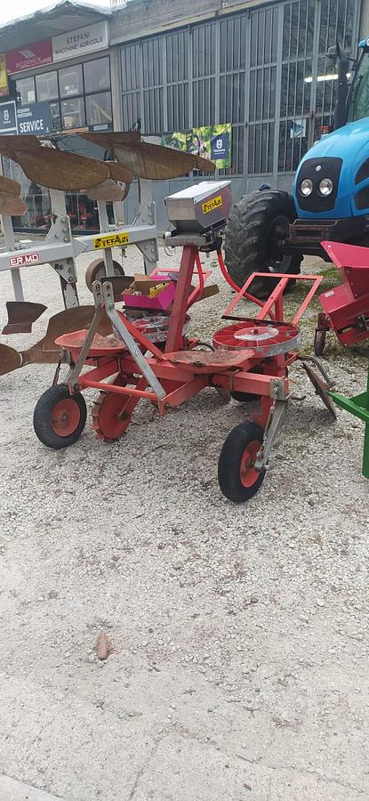 Used Piantapatate Carlotti a 2 file con microgranulatore