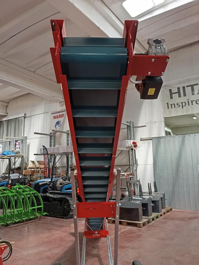 Nastro trasportatore per olive, nocciole, pellet, castagne ecc