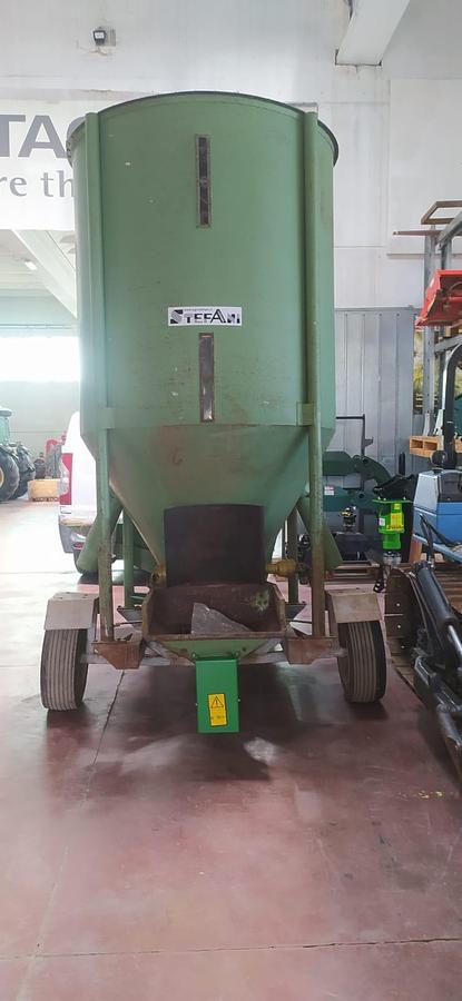 Usato Molino miscelatore Carrellato Musso M 70