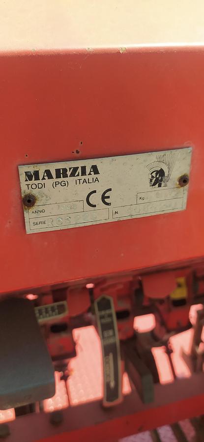 Usato Seminatrice convenzionale in linea 1998 Marzia  RCS 225