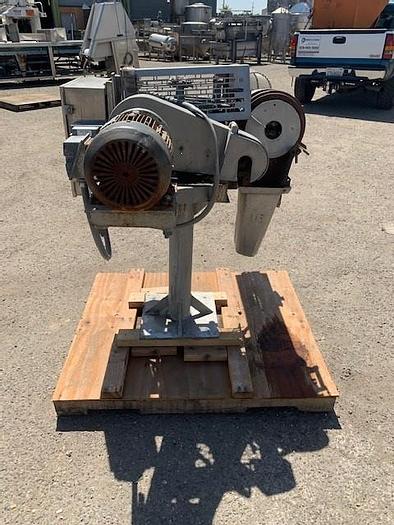Used FMC Model 3 AR Automatic Corn Cutter