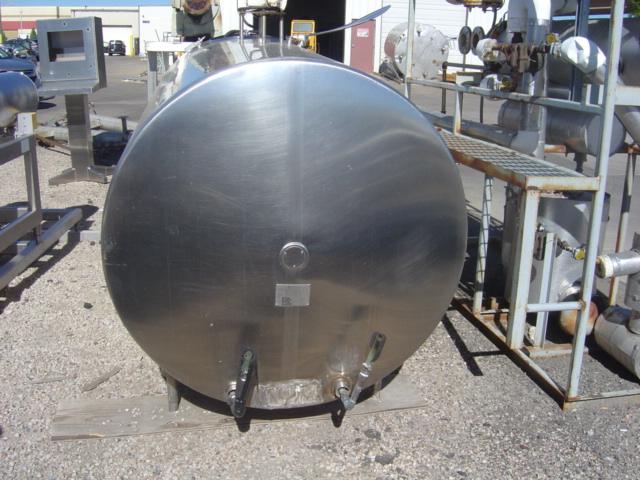 Usado 600 GALLON BULK TANK