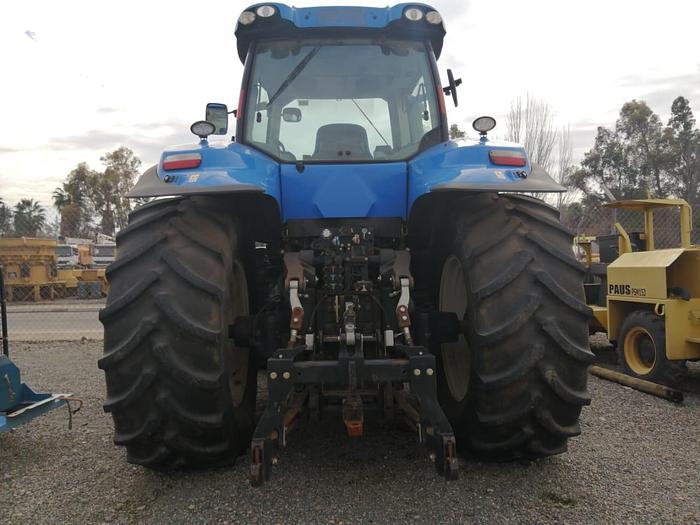 Usado 2015 NEW HOLLAND T8.330