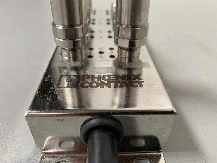 Used Phoenix Contact SACB-8/16-L-10,0PVC FB 1555554 Passive Sensor/Actuator Interface