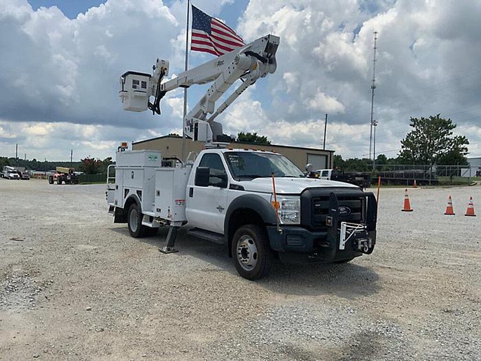 Used Altec AT40-MH, 45 ft, Articulating & Telescopic Material Handling Bucket Boom on 2016 Ford F550 Reg Cab Utility Truck - C34344