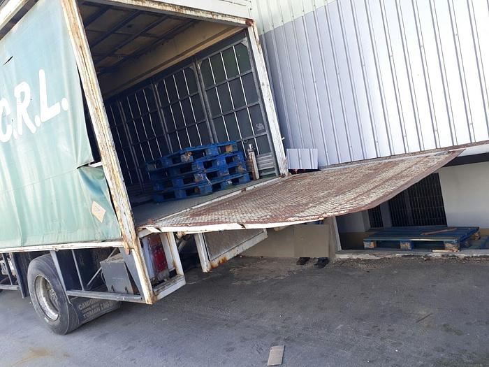 Usado 1988 DAF 1900 ATI curtainsider truck.