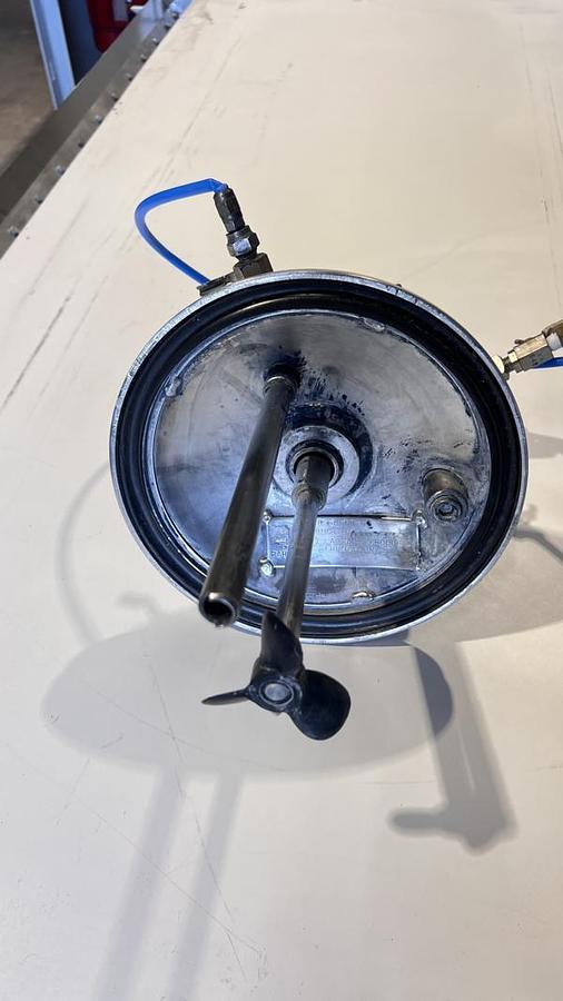 Used Materialdruckkessel DeVilbiss