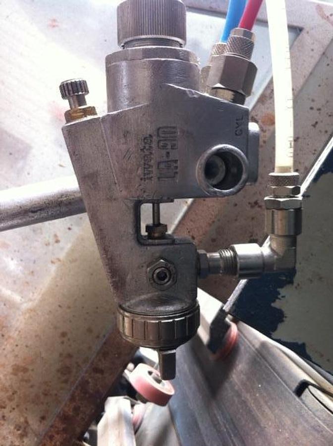 Used Leistenspritzautomat Makor CSP 4