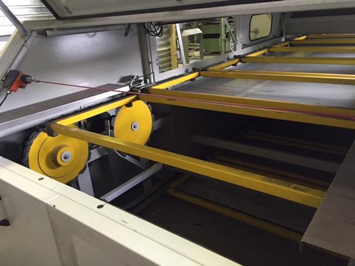 Used Venjakob HGS/-Duo/C painting system, pallet conveyor