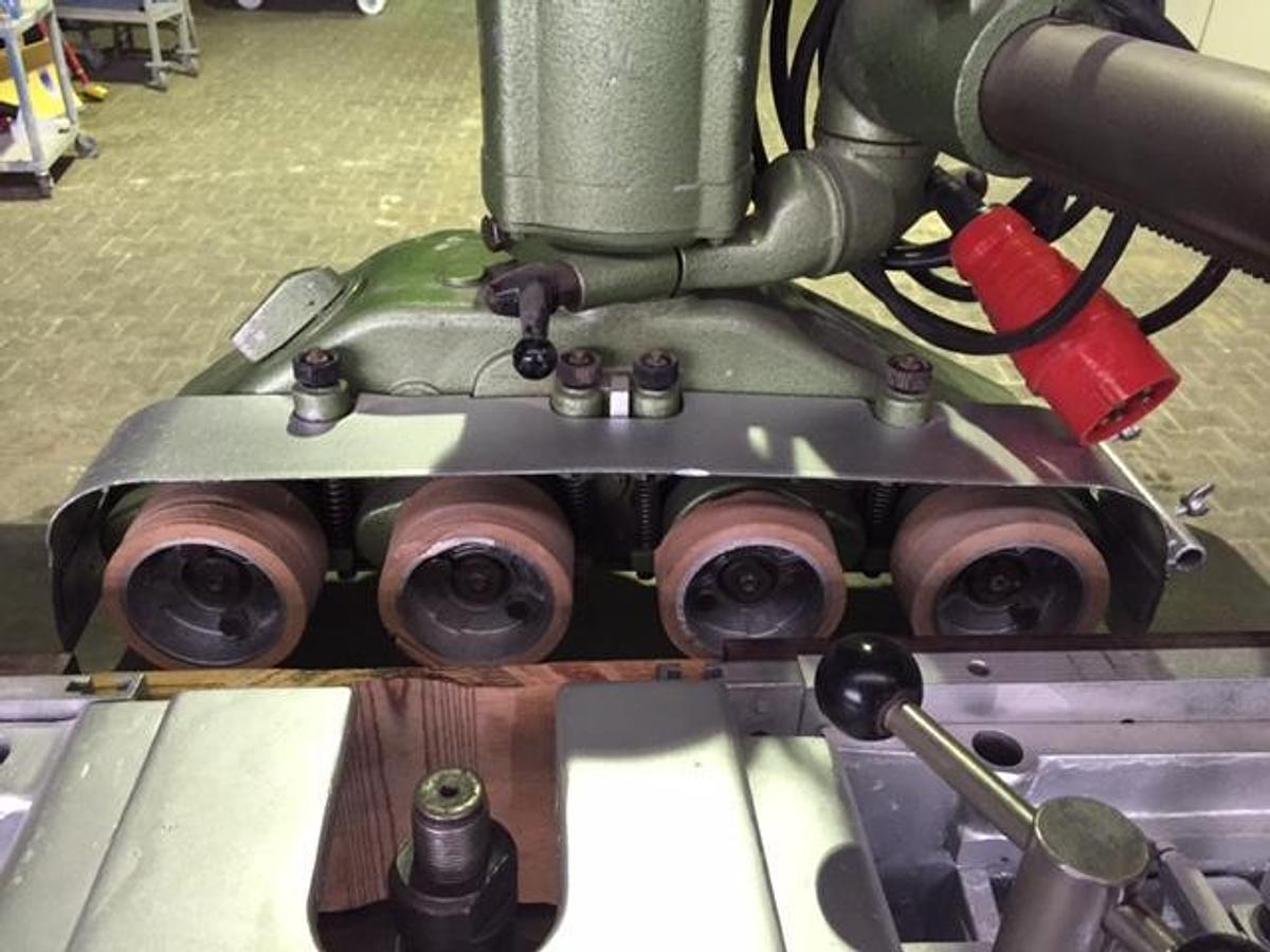 Gebraucht Schwenkspindelfräsmaschine MARTIN Typ. T 23