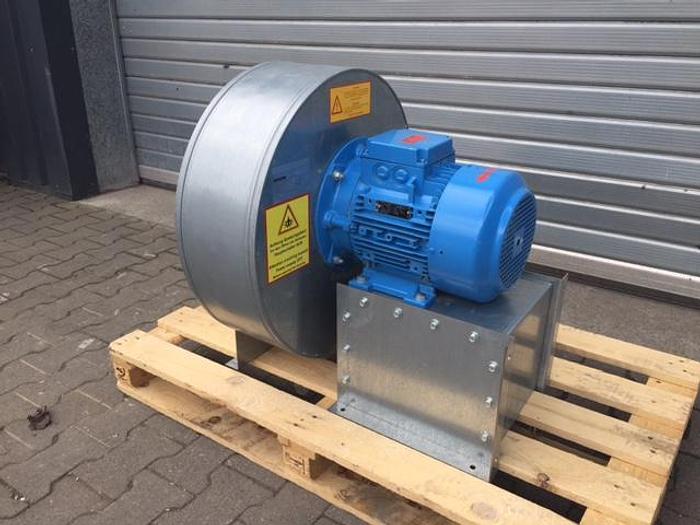 Gebraucht Späne Absaugventilator, Höcker,  D 250 mm, 5,5 kW