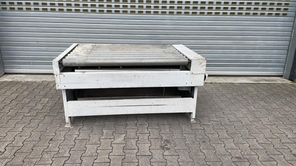 Used Venjakob roller conveyor, length 1,700 mm