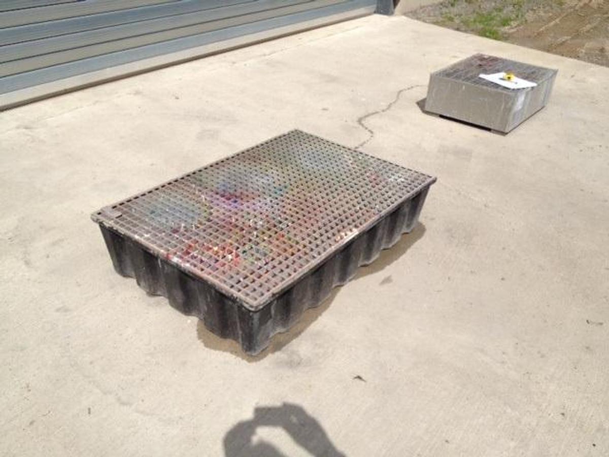 Used Sump tray - plastic - with gratings