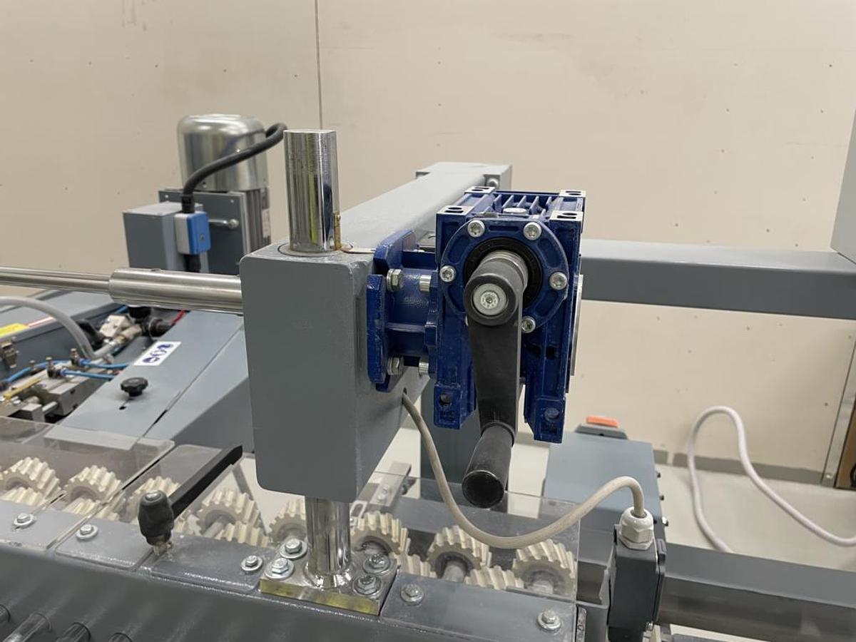 Used Profilschleifmaschine VOLPATO Typ LS - 1N1RF1A