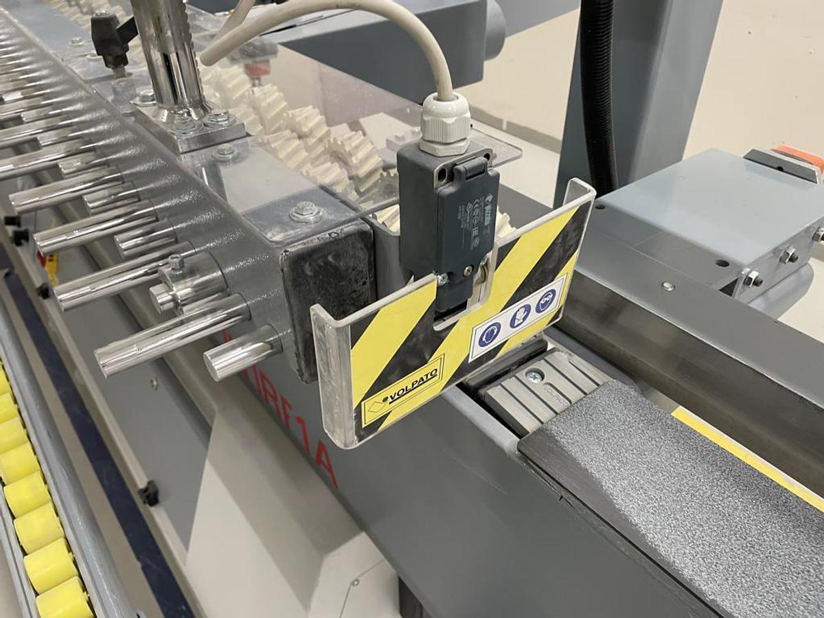 Used Profilschleifmaschine VOLPATO Typ LS - 1N1RF1A