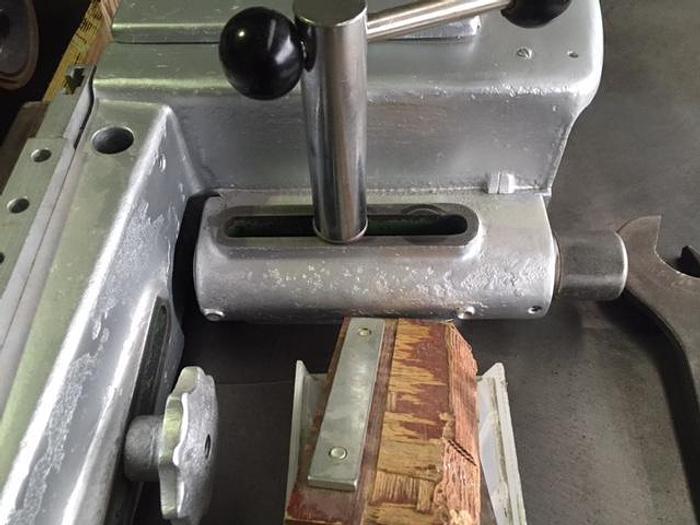 Used Sukamojo veleno frezavimo staklės MARTIN tipas. T 23