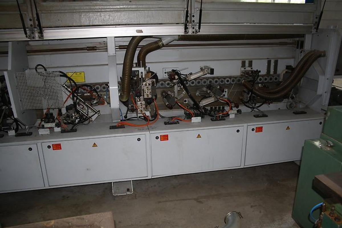 Used Brandt KDF 660 C edge banding machine