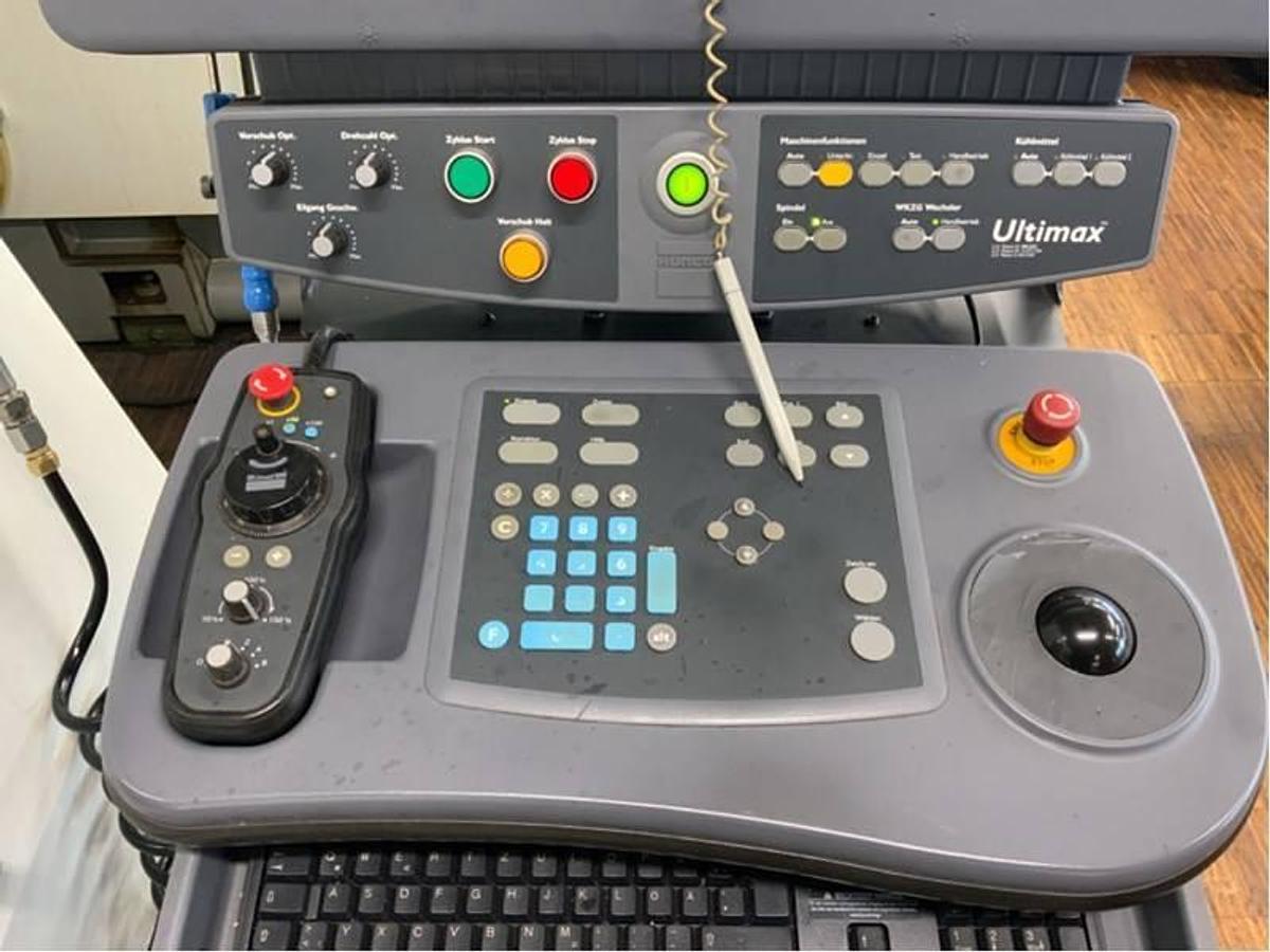 Used CNC machining center Hurco type VMX24