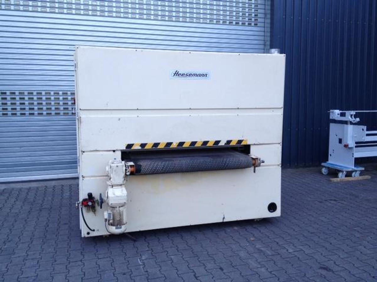 Used Heesemann FGA structuring machine with 2+1 brushes