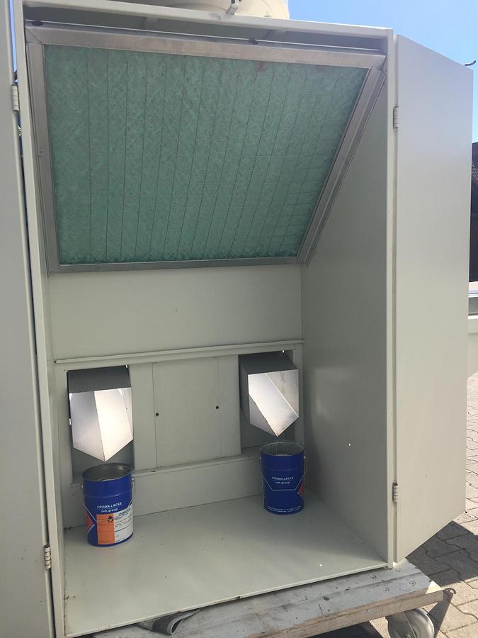 Used Leistenspritzautomat Makor CSP 4