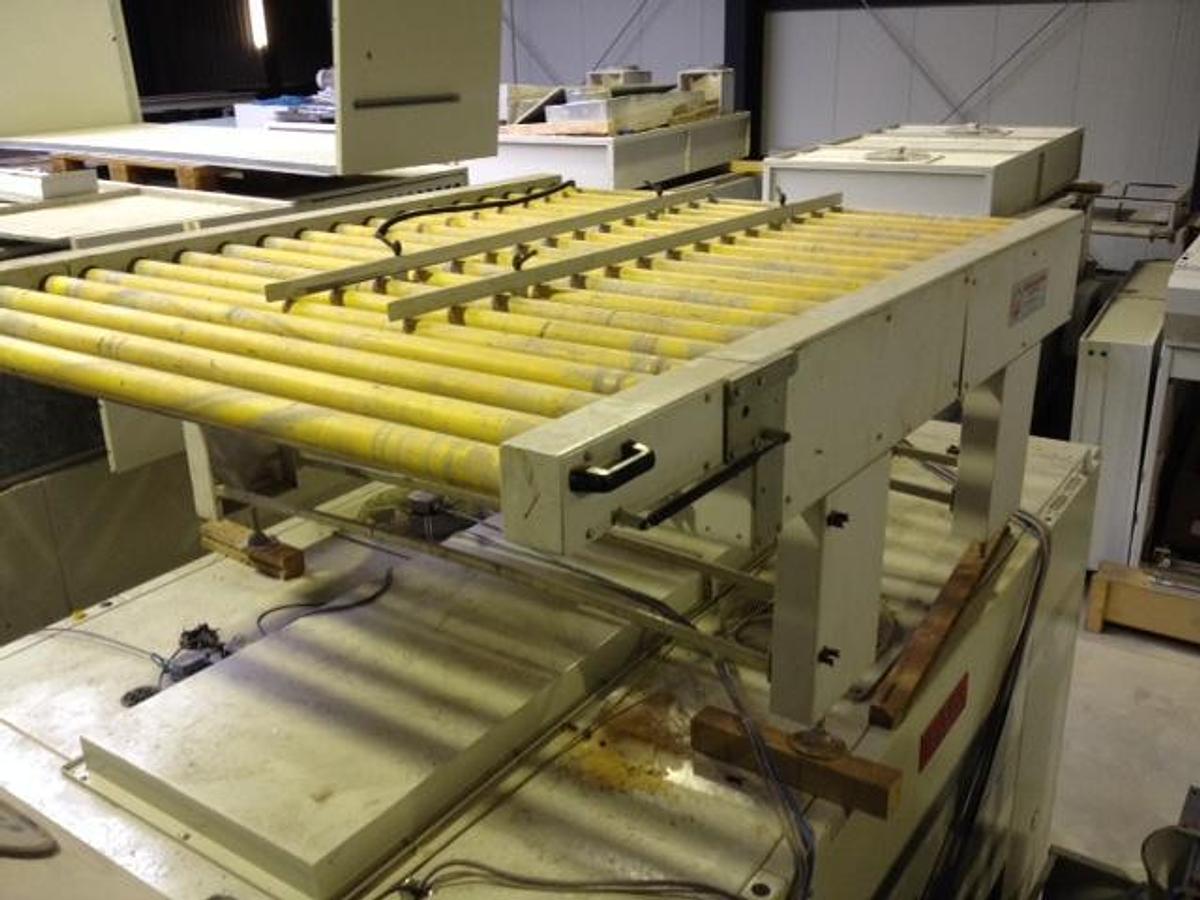 Used Giardina roller conveyor, length 2520 mm
