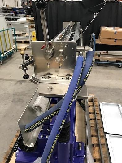 Used Tomanini paint pouring machine, Wotec