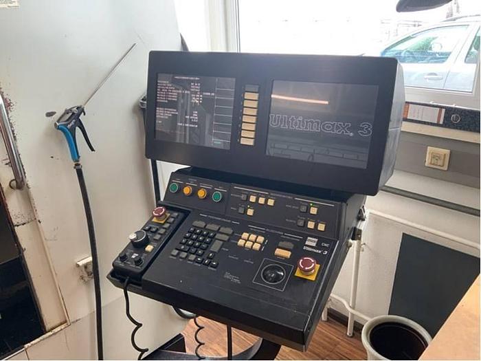 Used CNC machining center HURCO type BMC4020