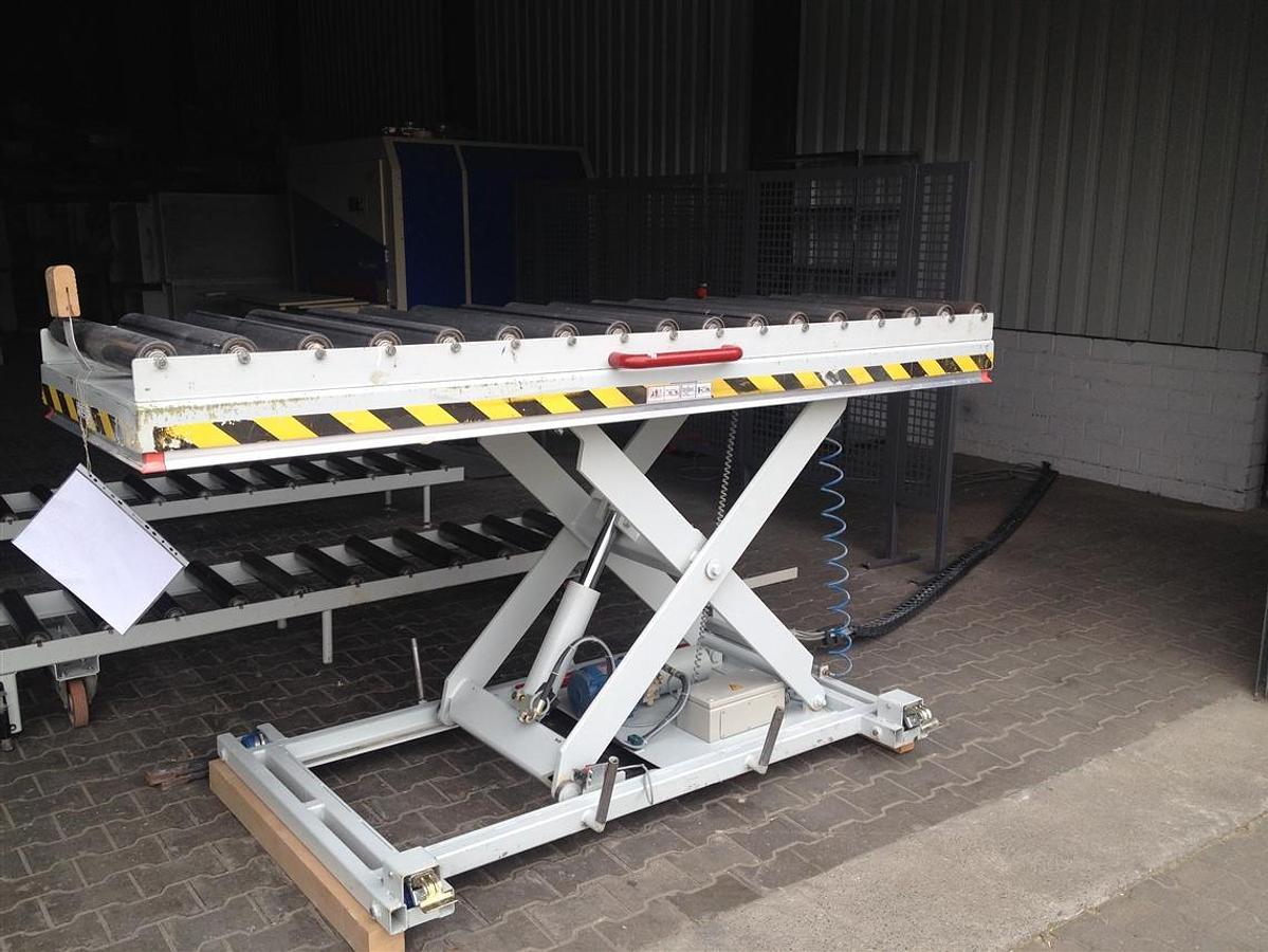 Gebraucht Hebebühne mit Rollenbahn, AB 750 mm, mit Bremse-1