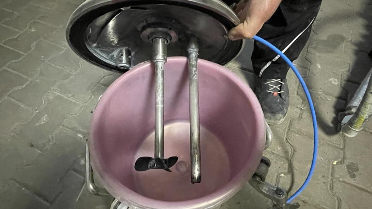 Used Materialdruckkessel DeVilbiss