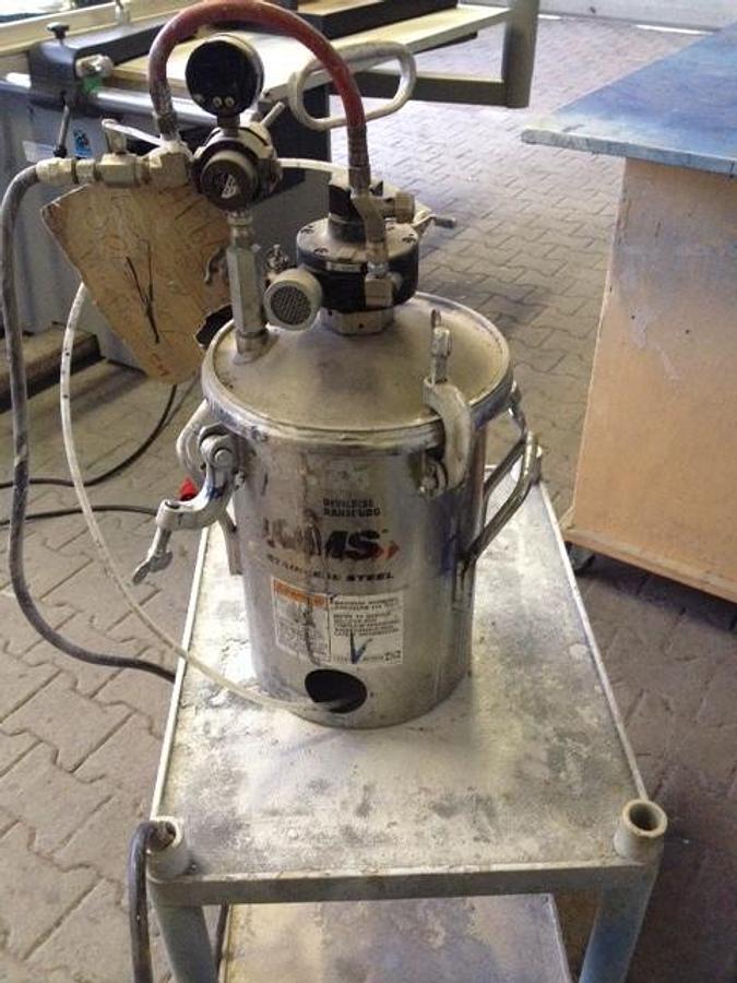 Gebraucht Materialdruckkessel DeVilbiss