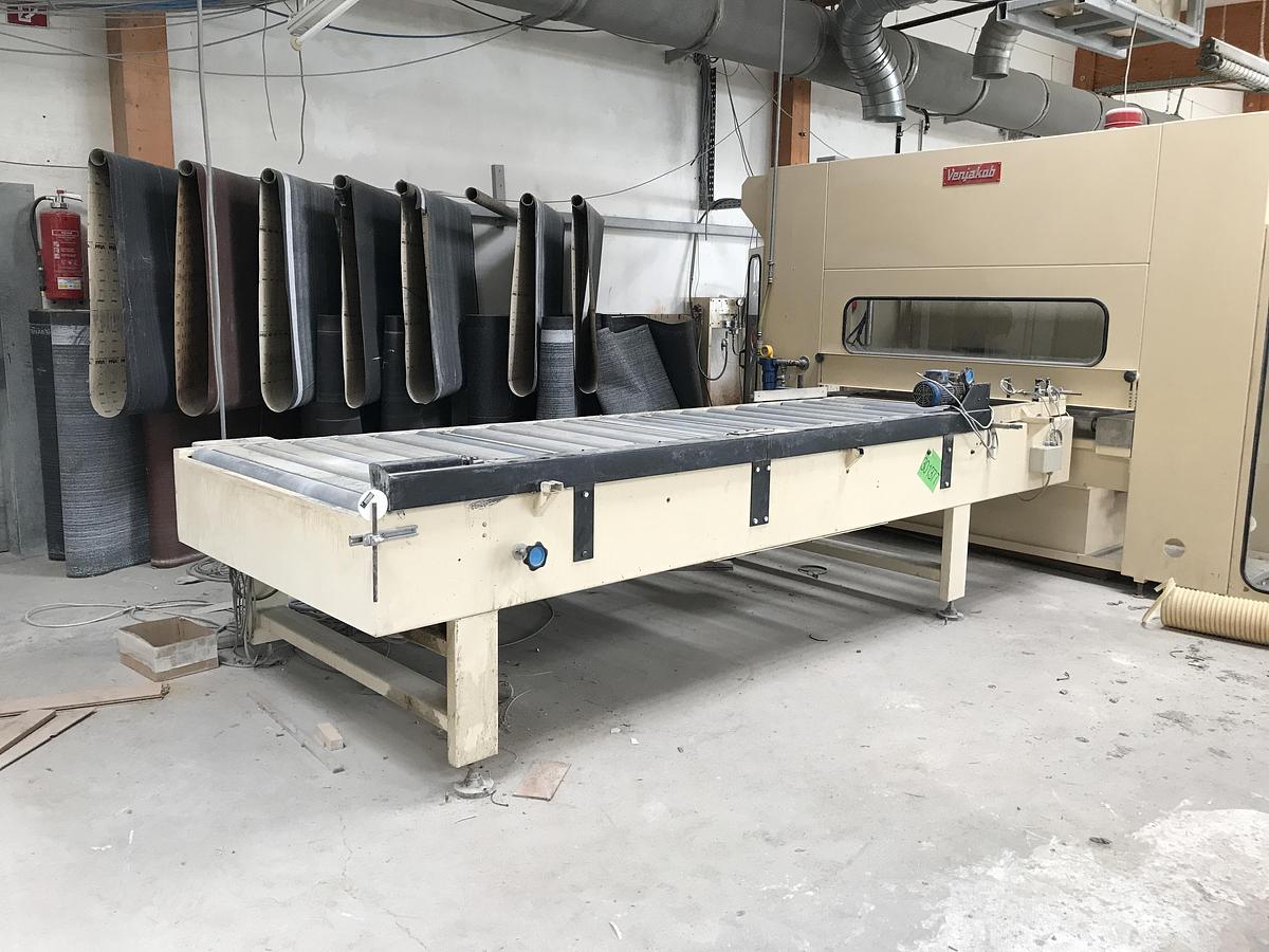 Used Venjakob roller conveyor, length 4,110 mm