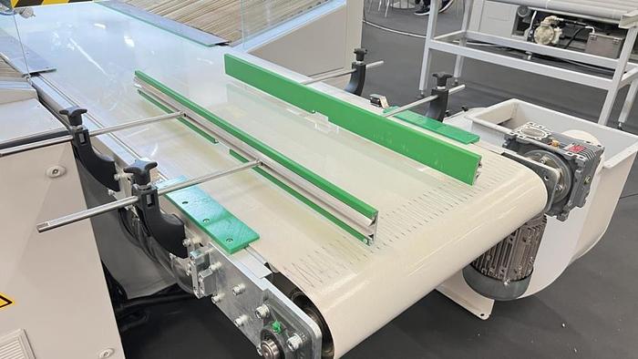 Intorex TMC 3000, CNC apdirbimo centras