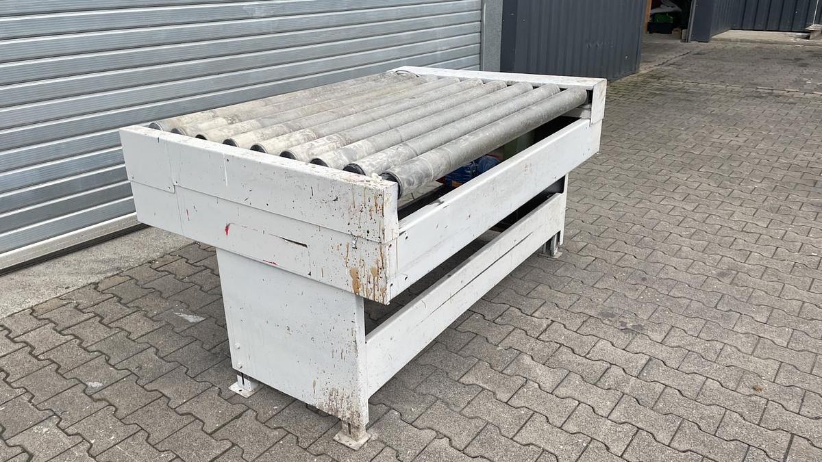 Used Venjakob roller conveyor, length 1,700 mm