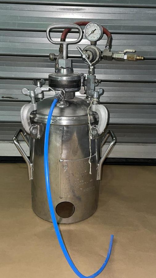 Gebraucht Materialdruckkessel  DeVilbiss