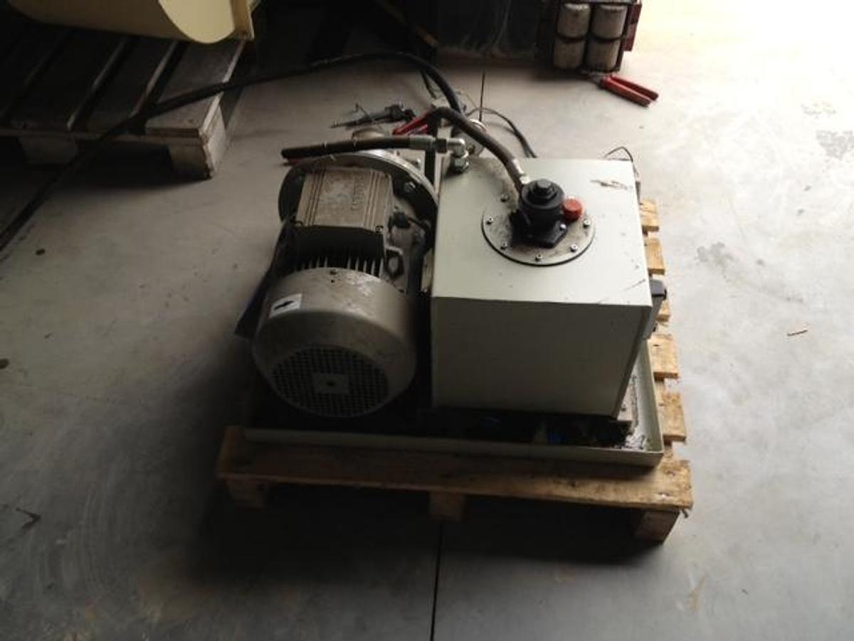 Used Hebebühne ALTEK  2650 x 1500 mm, 6500 kg