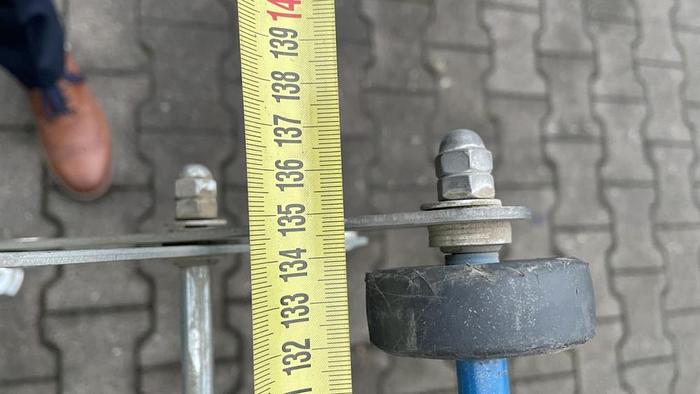 Žirklinio ritininio konvejerio ilgis 3800 mm, plotis 1350 mm